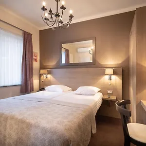Hotel I